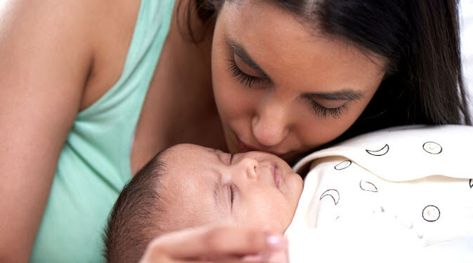 ചെവിയില്‍ ഉമ്മവയ്ക്കല്ലേ. കുഞ്ഞുങ്ങളുടെ