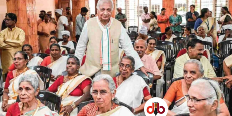 വയോമന്ദിരത്തിൽ ഓണമാഘോഷിച്ച് ഗവർണർ
