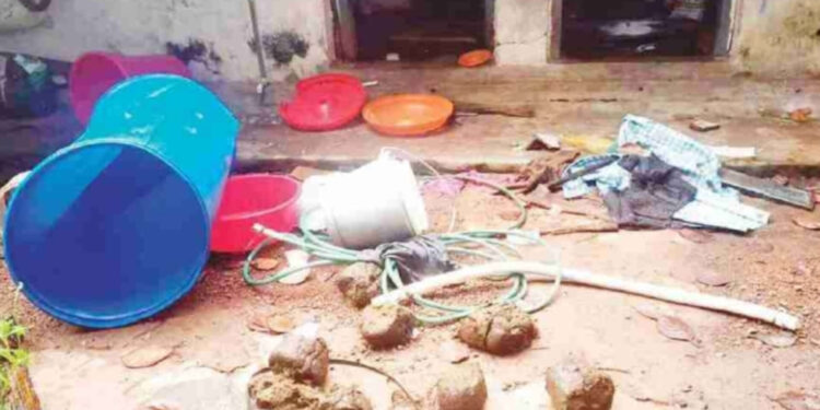 കാട്ടാന ആക്രമണം; തൊഴിലാളികളുടെ ക്വാർട്ടേഴ്സിൽ