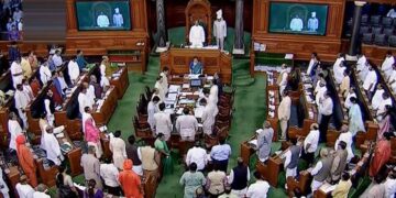 സര്‍വകക്ഷിയോഗം ഇന്ന് ചേരും. പ്രത്യേക പാര്‍ലമെന്റ് സമ്മേളനത്തിന് നാളെ തുടക്കം