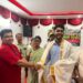 കോട്ടയം സി.എം.എസ് കോളജ് യൂണിയൻ ജനറൽ സെക്രട്ടറിയായി സത്യപ്രതിജ്ഞ ചെയ്ത ഡാനിയേൽ തോമസിനെ അനുമോദിച്ചു.