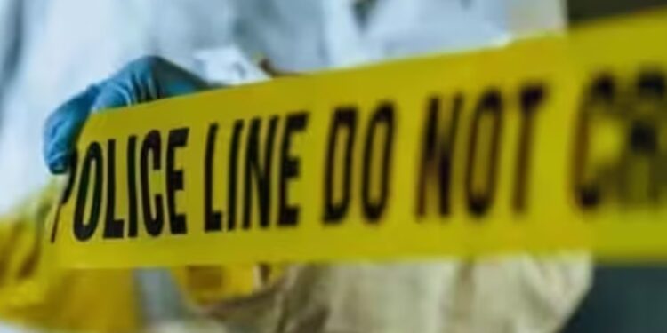 അച്ഛനും മകനും തലയ്ക്ക് വെട്ടേറ്റു; അന്വേഷണം ആരംഭിച്ച് പോലീസ്
