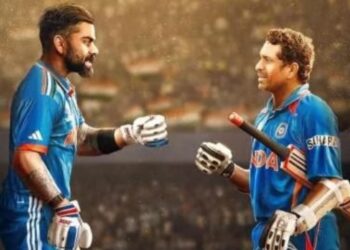 പിറന്നാൾ ദിനത്തിൽ ചരിത്രം കുറിച്ച് കോഹ്ലി, സെഞ്ച്വറിയിൽ സച്ചിനൊപ്പം; ഇന്ത്യയ്ക്ക് മികച്ച സ്കോർ