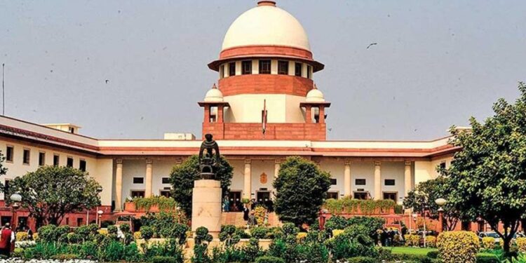 പുനഃപരിശോധനാ ഹര്‍ജി;സ്വവര്‍ഗ വിവാഹത്തിന് നിയമസാധുത നല്‍കാനാകില്ലെന്ന സുപ്രീംകോടതി വിധിക്കെതിരെ