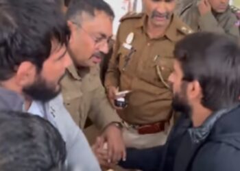 പ്രധാനമന്ത്രിയെ കാണാൻ അനുവദിച്ചില്ല; ഫുട്പാത്തിൽ പുരസ്കാരങ്ങൾ ഉപേക്ഷിച്ച് ബജ്‌രംഗ് പൂനിയ മടങ്ങി