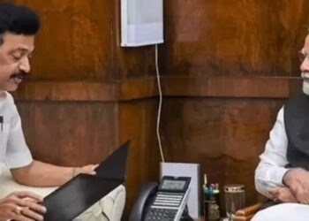 പ്രധാനമന്ത്രി നരേന്ദ്ര മോദിയെ സന്ദർശിച്ച് തമിഴ്‌നാട് മുഖ്യമന്ത്രി എം കെ സ്റ്റാലിൻ. പ്രളയത്തിൽ കേന്ദ്ര സഹായം തേടിയാണ്; സന്ദർശനം