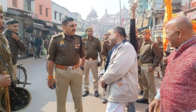 മഥുര മസ്ജിദിന് പിന്നാലെ ആഗ്രയിലെ ഷാഹി ജുമാമസ്ജിദിൽ സർവേ നടത്തണമെന്ന് ആവശ്യപ്പെട്ട്; ഹിന്ദു സംഘടനയായ അഖില ഭാരതീയ ഹിന്ദു മഹാസഭ