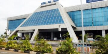 കരിപ്പൂർ വിമാനത്താവളത്തിലെ റൺവേ എൻഡ് സേഫ്റ്റി ഏരിയാ (റെസ) നിർമാണപദ്ധതിയുടെ ടെൻഡർ നടപടികൾ; വൈകുന്നു