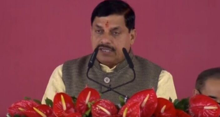 മധ്യപ്രദേശ് മുഖ്യമന്ത്രിയായി മോഹന്‍ യാദവ് സത്യപ്രതിജ്ഞ ചെയ്തു; ഉപമുഖ്യമന്ത്രിമാരായ ജഗദീഷ് ദേവ്ദ, രാജേന്ദ്ര ശുക്ല