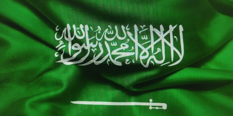 ജീവനക്കാരെ പിരിച്ചു വിട്ടു; സൗദിയിൽ മൂന്നു മാസത്തിനിടെ 19,000 – ലേറേ ജീവനക്കാർ