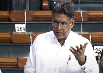 അടിയന്തര പ്രമേയത്തിന് നോട്ടീസ് നൽകി മനീഷ് തിവാരി; ഖത്തറിൽ തടവിലാക്കപ്പെട്ട ഇന്ത്യൻ നാവികരുടെ വിഷയം ചർച്ച ചെയ്യണം