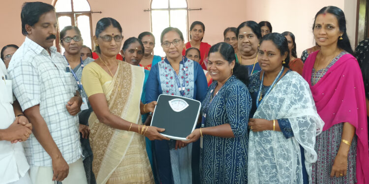 അങ്കണവാടികൾക്ക്; വെയിങ് സ്കയിൽ വിതരണം നടന്നു