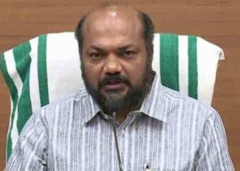 ഗവർണർ ആരിഫ് മുഹമ്മദ് ഖാനെതിരെ രൂക്ഷ വിമർശനവുമായി; മന്ത്രി പി രാജീവ്