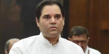 മുൻ പ്രധാനമന്ത്രി ഇന്ദിരാഗാന്ധിയെ പ്രശംസിച്ച്; ബിജെപി എംപി വരുണ്‍ ഗാന്ധി