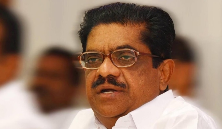 കോൺഗ്രസ് നേതൃത്വത്തിനെതിരേ വീണ്ടും ആഞ്ഞടിച്ച്; മുതിർന്ന നേതാവ് വി.എം.സുധീരൻ