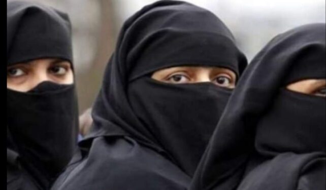 ഹിജാബ് നിരോധിച്ചു കൊണ്ടുള്ള ഉത്തരവ് സംസ്ഥാന സര്‍ക്കാര്‍ പിന്‍വലിക്കുമെന്ന്; കര്‍ണാടക മുഖ്യമന്ത്രി