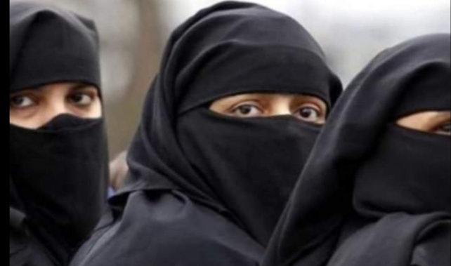 ഹിജാബ് നിരോധിച്ചു കൊണ്ടുള്ള ഉത്തരവ് സംസ്ഥാന സര്ക്കാര് പിന്വലിക്കുമെന്ന്; കര്ണാടക മുഖ്യമന്ത്രി