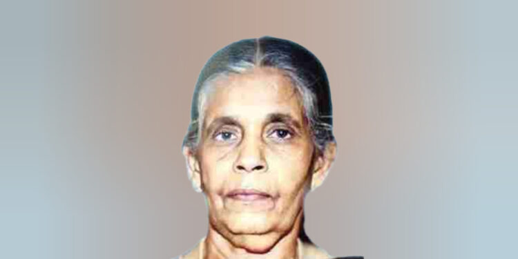 മ​റി​യ​ക്കു​ട്ടി (77)
