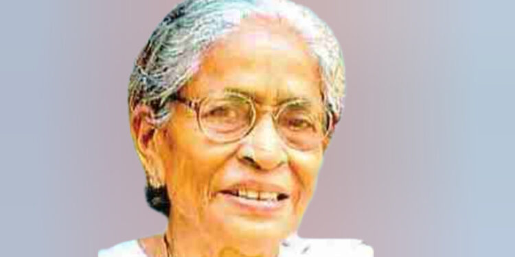 അ​ന്ന​ക്കു​ട്ടി (90)