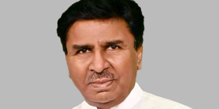 ലോക്സഭ തെരഞ്ഞെടുപ്പ് അടുക്കുംതോറും കോൺഗ്രസ് നേതാക്കന്മാർ പാർട്ടി വിട്ട് ബിജെപിയിൽ ചേക്കേറുന്നു; ബസവരാജ് പാട്ടീൽ പാർട്ടി വിട്ടു