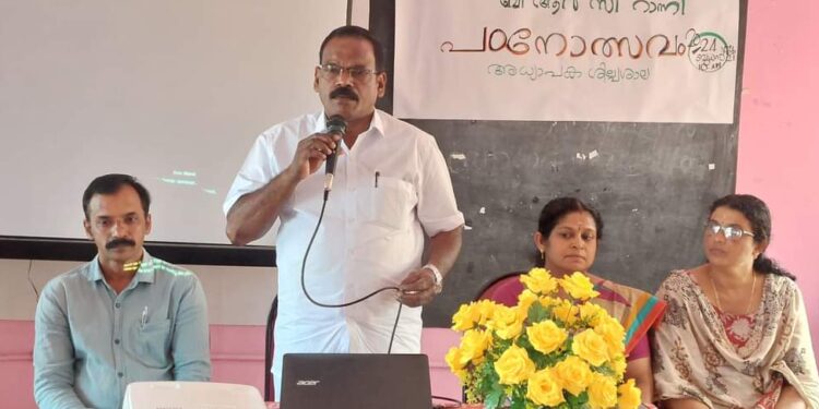 പഠനോത്സവം റാന്നി ബി ആർ സിയിൽ അധ്യാപക പരിശീലനം