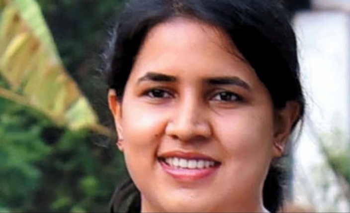 മാസപ്പടി വിവാദത്തിൽ; വീണാ വിജയൻ്റെ ഹർജി കർണാടക ഹൈക്കോടതി ഇന്ന് പരിഗണിക്കും