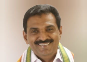 ആൻ്റോ ആൻ്റണിയുടെ പേരും ചിത്രങ്ങളും ബസ് കാത്തിരിപ്പ് കേന്ദ്രങ്ങളിൽനിന്ന്; മറയ്ക്കണം