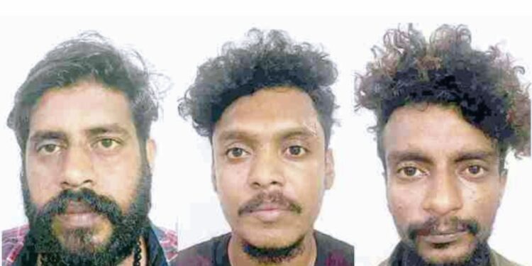 മുക്കുപണ്ടം പണയംവെച്ച് പണം തട്ടിയ സംഘം പിടിയിൽ