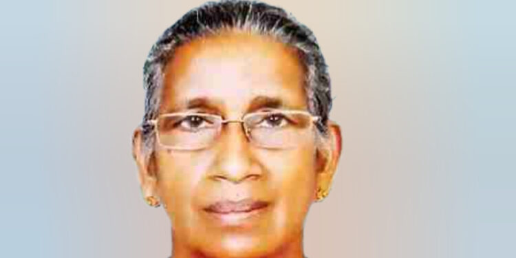 അന്നമ്മ മാത്യു (75)