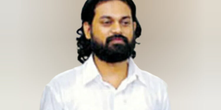 വിവാദ സ്വാമി സന്തോഷ് മാധവൻ മരിച്ചു