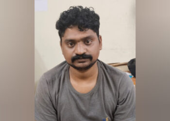 വീട് കുത്തിത്തുറന്ന് കവർച്ച നടത്തിയ കേസിൽ ഒളിവിൽ കഴിഞ്ഞിരുന്നയാൾ പിടിയിൽ