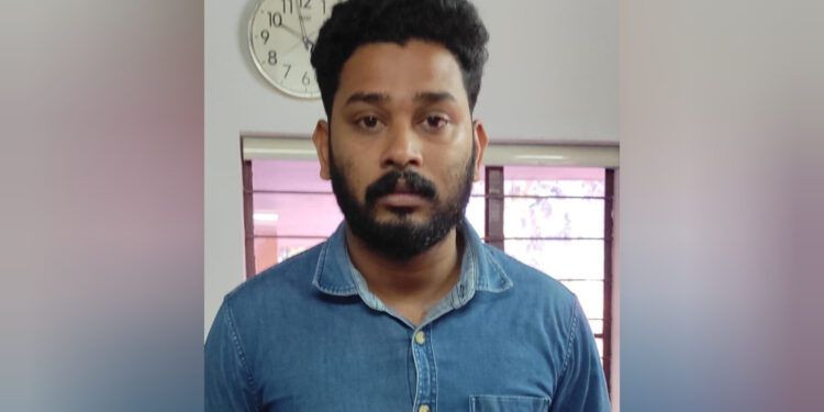 വിവാഹ വാഗ്ദാനം നൽകിയും ഫോണിൽ ദൃശ്യം പകർത്തി ഭീഷണിപ്പെടുത്തിയും തട്ടിപ്പ്; പ്രതി പിടിയിൽ