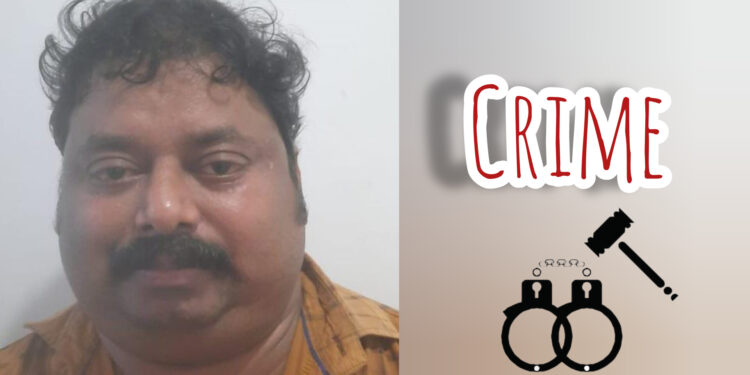 വീടിനുള്ളില്‍ നിന്നും അനധികൃത മദ്യം പിടികൂടി