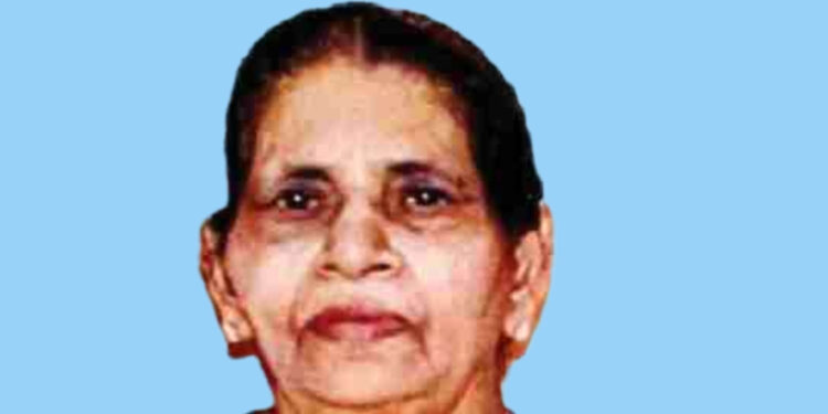 അന്നമ്മ (81)