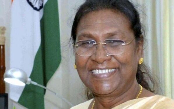 പത്മ അവാർഡുകൾ ഇന്ന് സമ്മാനിക്കും: രാഷ്ട്രപതി ദ്രൗപതി മുർമുവാണ് പുരസ്ക്‌കാരങ്ങൾ സമ്മാനിക്കുക