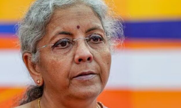 സ്വാതി മലിവാളിനെ ആക്രമിച്ച സംഭവത്തിൽ: ഡൽഹി മുഖ്യമന്ത്രി അരവിന്ദ് കേജ്രിവാളിൻ്റെ മൗനം ഞെട്ടിക്കുന്നതാണെന്ന് കേന്ദ്ര ധനമന്ത്രി നിർമ്മല സീതാരാമൻ