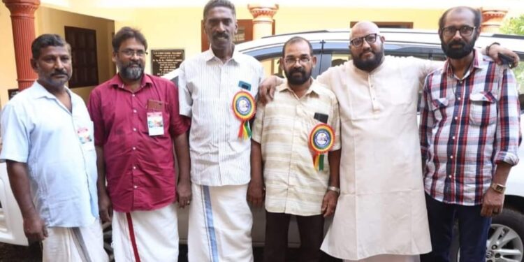 ഓർമ്മകൾ പങ്കുവെച്ച് അക്ഷര മുറ്റത്ത് സതീർഥൃരുടെ ഒത്ത് ചേരൽ ; ‘വീണ്ടും കാൽപാടുകൾ ‘ അവിസ്മരണീയമായി