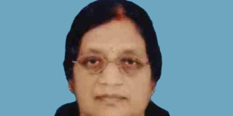 സൗമിനി അമ്മ (72)