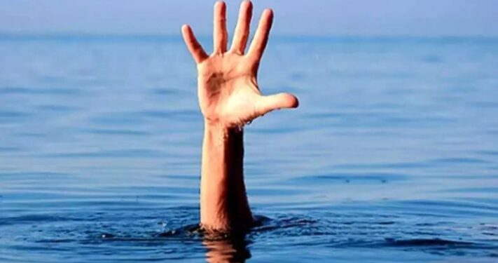 മൂന്നു പേർ വെള്ളക്കെട്ടിൽ മുങ്ങി മരിച്ചു