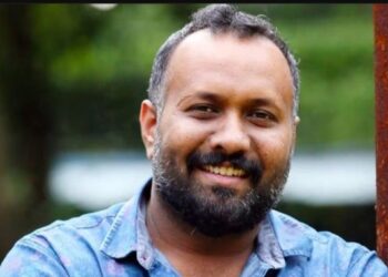 സംവിധായകൻ ഒമർ ലുലുവിനെതിരെ പീഡനക്കേസ്: യുവ നടിയുടെ പരാതിയിലാണ്