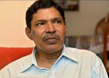 ആത്മകഥയിൽ അതിജീവിതയുടെ  വിവരങ്ങൾ വെളിപ്പെടുത്തിയതിന്: മുൻ   ഡിജിപി സിബി മാത്യുവിനെതിരെ പോലീസ് കേസെടുത്തു