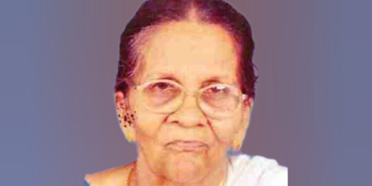 ദേ​വ​കി (81)