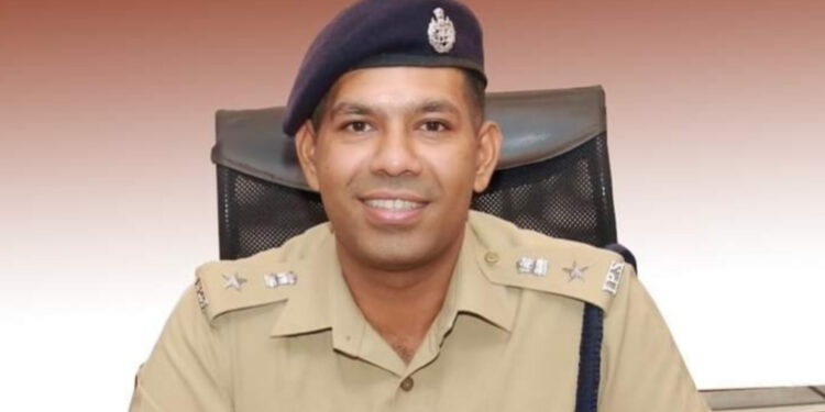 തൃശ്ശൂർ പൂരം നടത്തിപ്പുമായി ബന്ധപ്പെട്ട വിഷയത്തിൽ: പോലീസ് സിറ്റി കമ്മീഷണറെ സ്ഥലം മാറ്റി