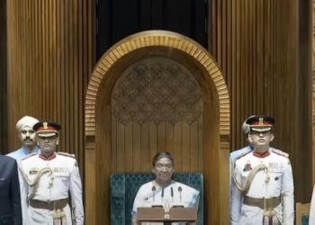 ലോക്‌സഭയുടെയും രാജ്യസഭയുടെയും സംയുക്ത സമ്മേളനത്തെ രാഷ്ട്രപതി ദ്രൗപതി മുർമു അഭിസംബോധന ചെയ്തു