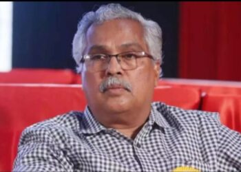 കണ്ണൂരിൽ നിന്ന് പുറത്തു വരുന്ന സ്വർണം പൊട്ടിക്കുന്നതിന്‍റെയും അധോലോക അഴിഞ്ഞാട്ടത്തിന്‍റെയും കഥകൾ ചെങ്കൊടിക്ക് അപമാനം: ബിനോയ് വിശ്വം