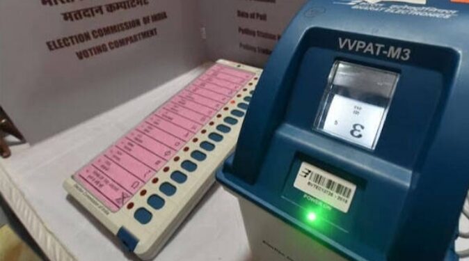 ഇലക്ട്രോണിക് വോട്ടിംഗ് മെഷീൻ തുറക്കാൻ ഒ ടി പി ആവശ്യമില്ലെന്ന്: തിരഞ്ഞെടുപ്പ് കമ്മീഷൻ