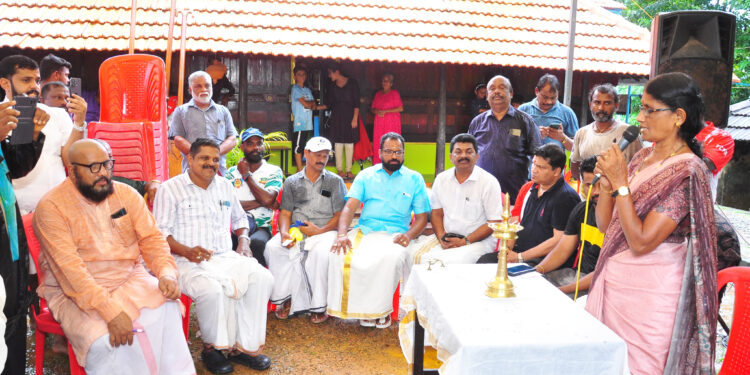 ആവേശം വാനോളം ഉയർന്ന് അനുഗ്രഹ മഴയായി ; തലവടി ദേശത്തിന് തിലകക്കുറിയാകുവാൻ തലവടി ചുണ്ടൻ വള്ളം നീരണിഞ്ഞു