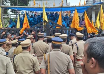 പുളിന്താനം സെന്റ് ജോൺസ് ബസ്ഫാഗെ യാക്കോബായ പള്ളിയിൽ കോടതി വിധി നടപ്പിലാക്കാനുള്ള നീക്കത്തിൽ നിന്ന് പൊലീസ് പിൻമാറി