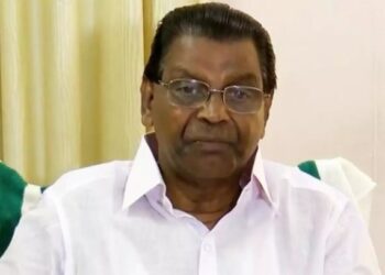 കോട്ടയത്തെ നിർമാണം മുടങ്ങി കിടക്കുന്ന ആകാശപാത പൂർത്തിയാക്കണമെന്ന്: തിരുവഞ്ചൂർ രാധാകൃഷ്‌ണൻ