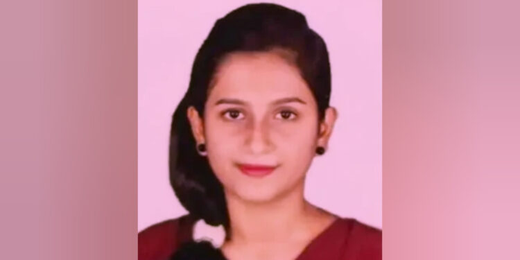 യുവതിയെ കാമുകൻ കൊലപ്പെടുത്തി മൃതദേഹം കുറ്റിക്കാട്ടിൽ ഉപേക്ഷിച്ചു